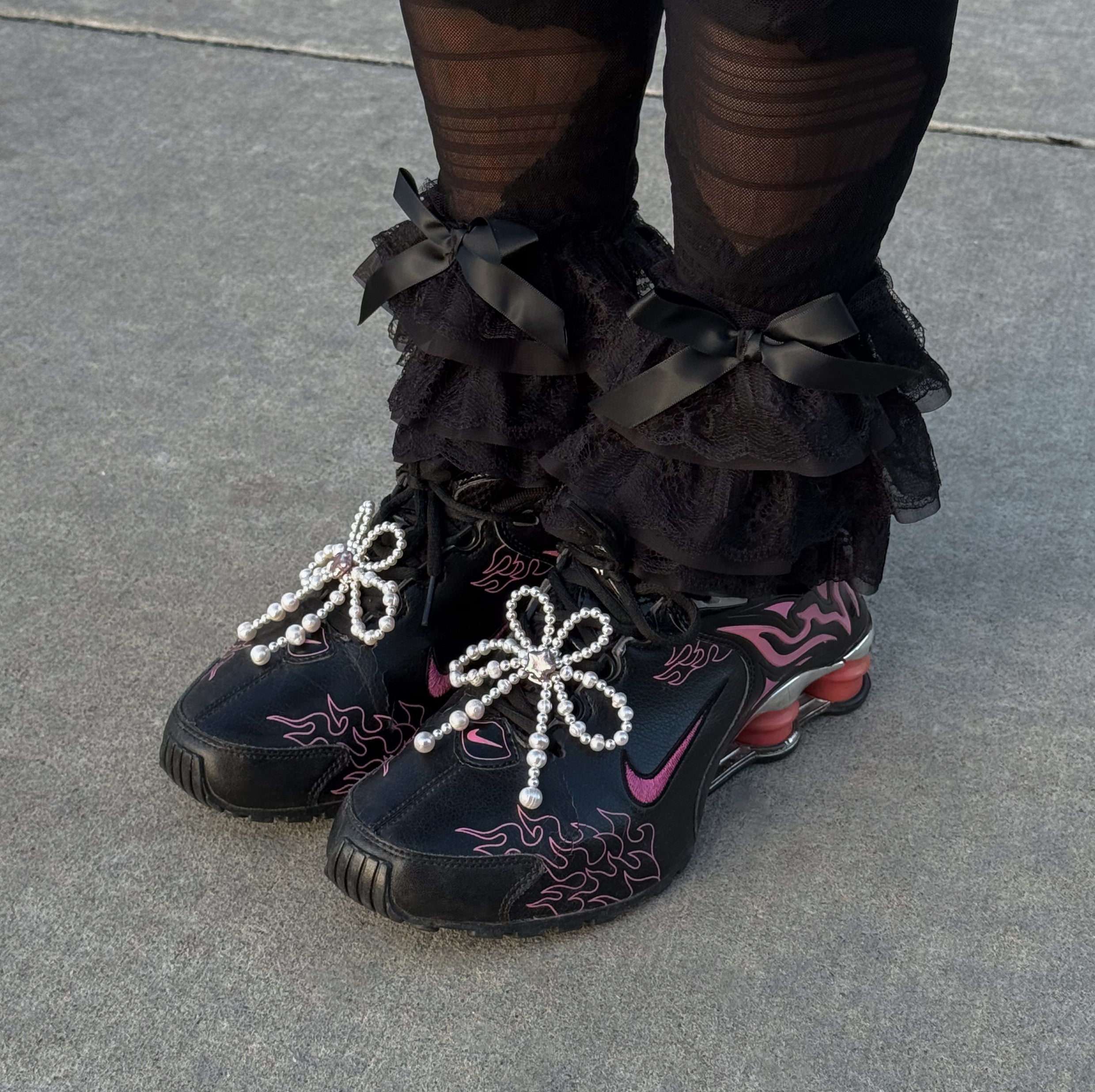 PEARL BOW SHOE CHARMS